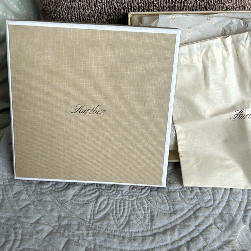 Aurelien belt box, new